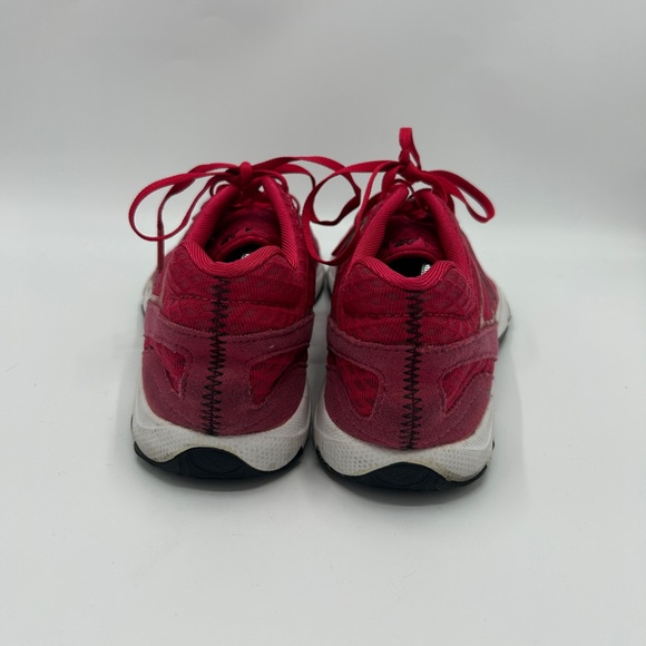 New Balance 730 Red Athletic Shoes Women Size 7.5 - Picture 3 of 8